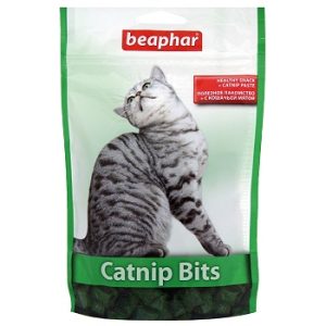 Лакомство (Beaphar) Catnip-Bits  для кошек подушечки с кошачьей мятой 35гр,